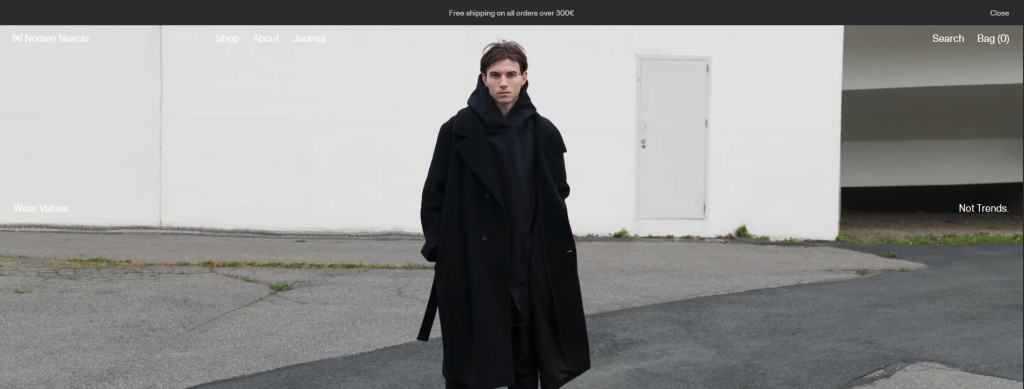 Minimalistista muotoilua omaksuvat - En tiedä nimeä.