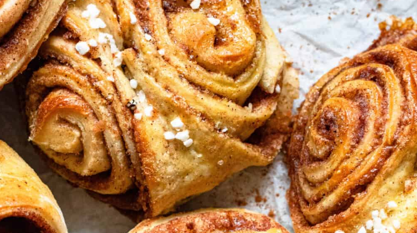 Korvapuusti (Finnish Cinnamon Bun)