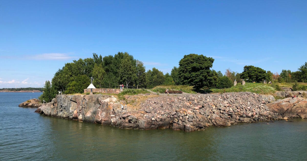 Vallisaari & Kuninkaansaari Islands