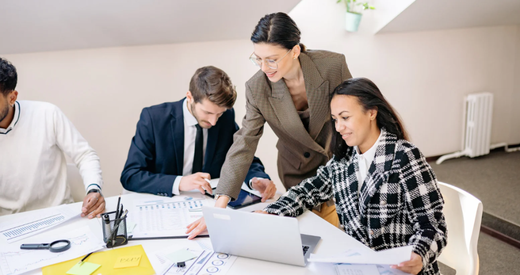 Suomeen ulkomaalaisena